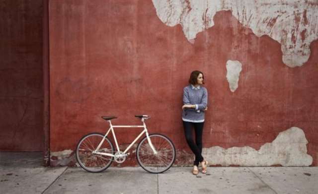 CreamRoadsterClassicLifestyle2_copy_1024x1024