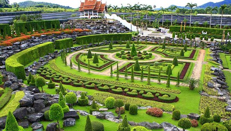 Nongnooch-Tropical-Garden-11