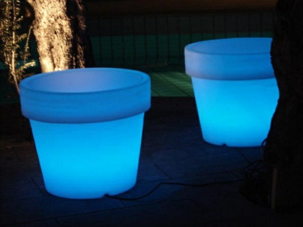 Illuminated Planters 18