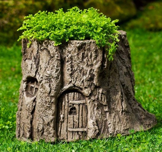 Tree Stump Fairy Garden 7