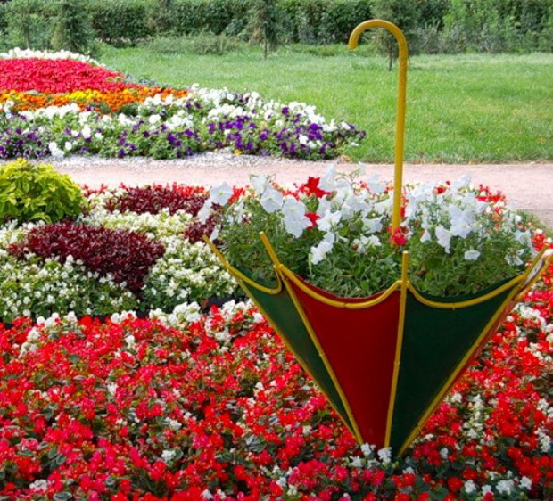 Umbrella Planters 1