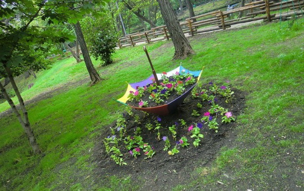 Umbrella Planters 4