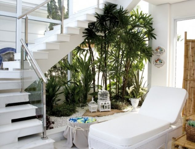 understairs-garden-10