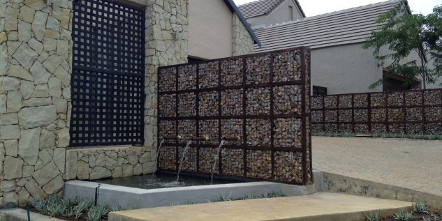 gabion-wall-feature-water-fountain-633x317